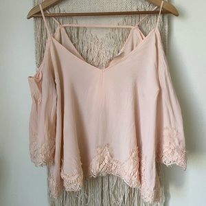ASTR THE LABEL OFF THE SHOULDER BLOUSE